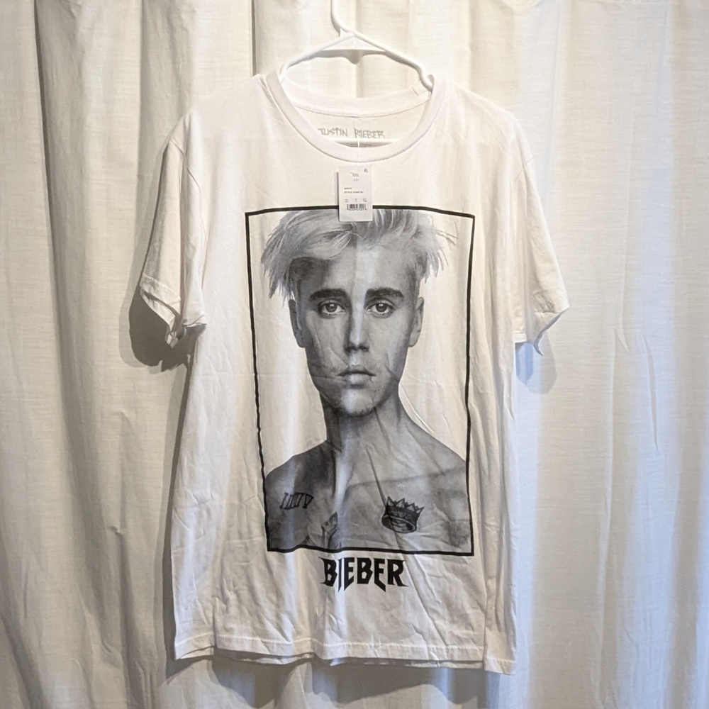 A Justin Bieber T-shirt Size Large. NWT